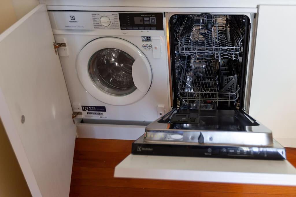 Appartamento Chicco In Zona Elegante Milánó Kültér fotó